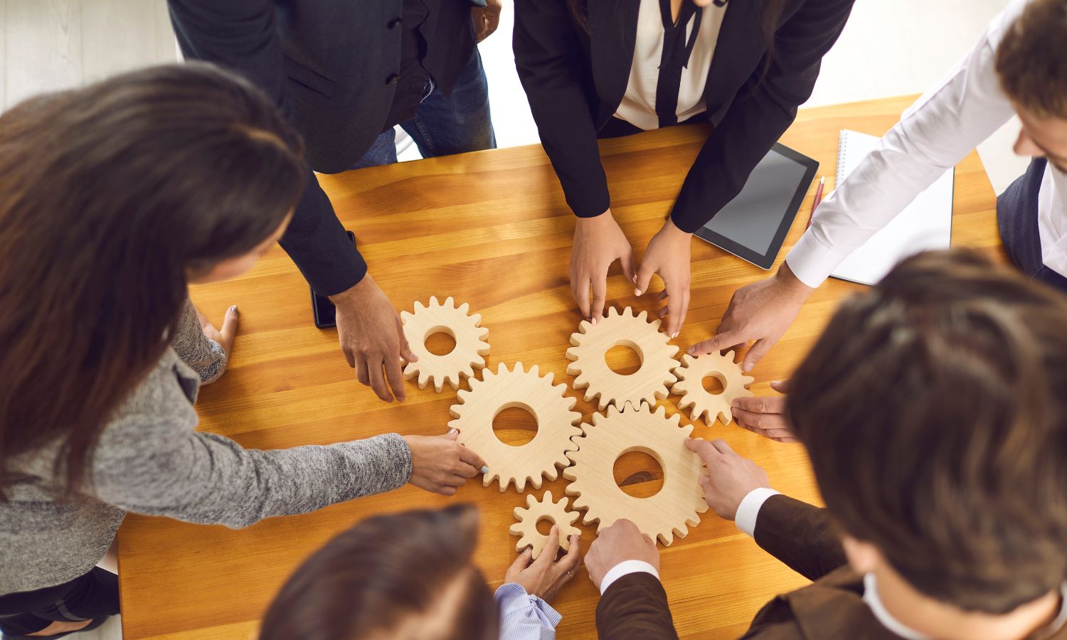 How Large Corporations Build and Scale Innovation